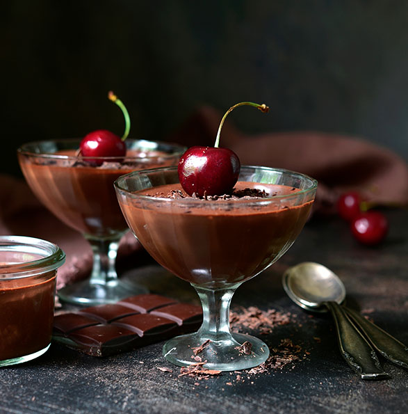 Suave, delicioso y fácil de preparar, el cremoso de café es un postre ideal para sorprender a tus comensales.