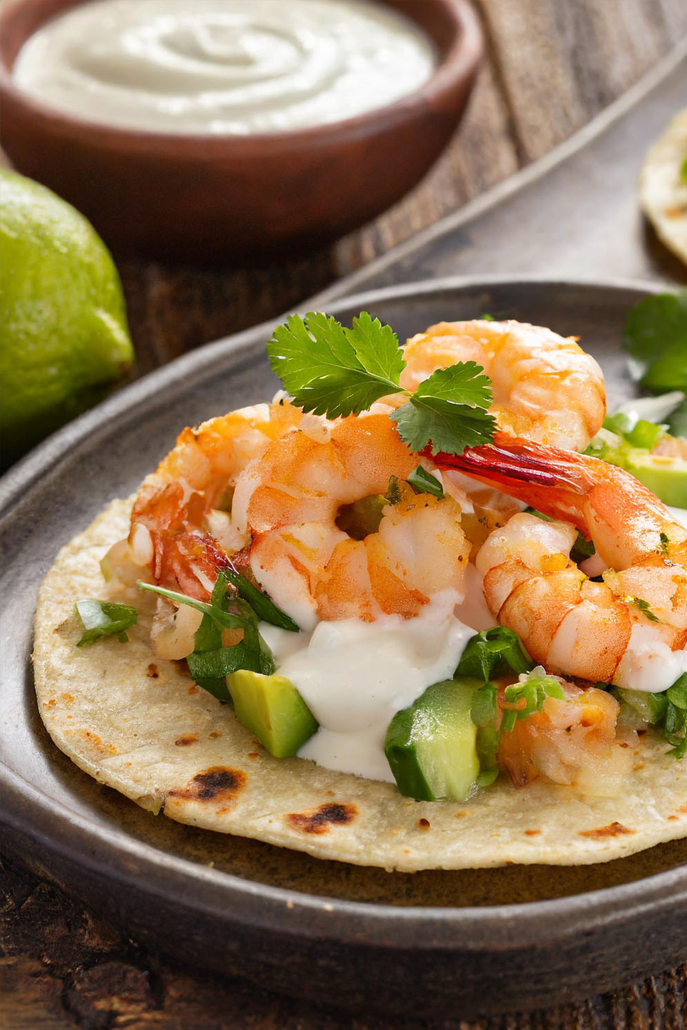 Tostadas de Camarón con Salsa Blanca